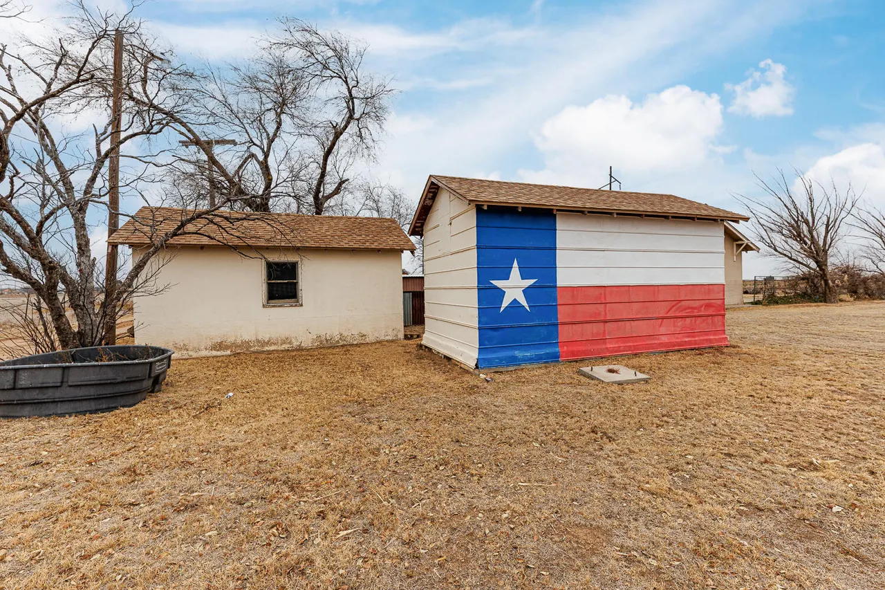 Photo 42 — 1228 S Ralls Highway, Floydada, TX 79235