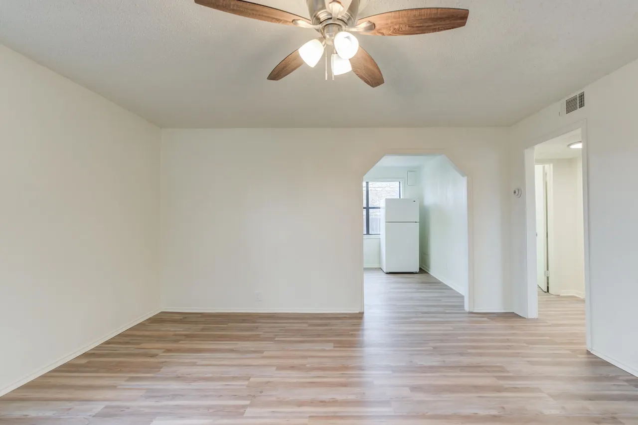 Photo 5 — 3318 36th Street, Lubbock, TX 79413