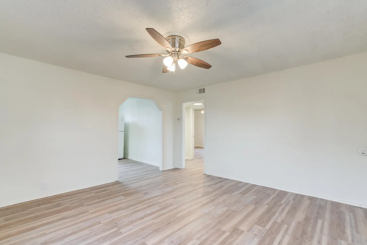Photo 6 — 3318 36th Street, Lubbock, TX 79413