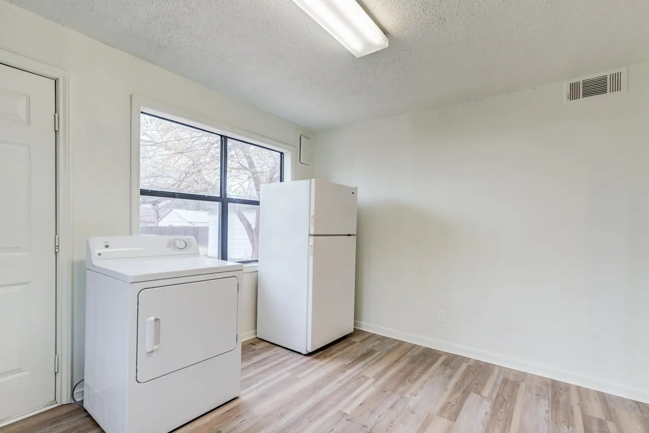 Photo 12 — 3318 36th Street, Lubbock, TX 79413