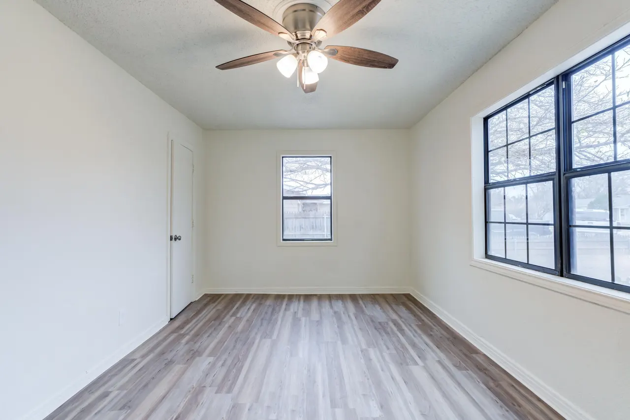 Photo 15 — 3318 36th Street, Lubbock, TX 79413