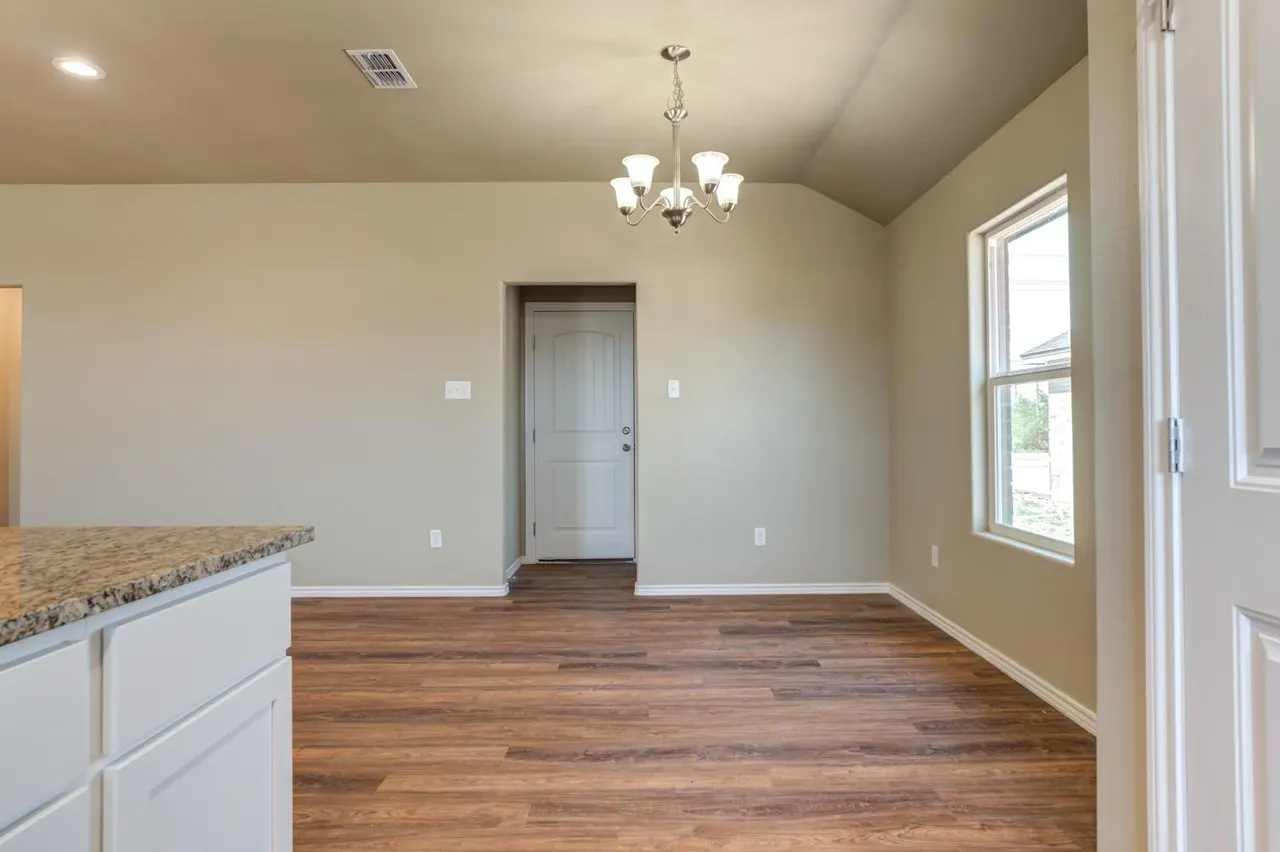 Photo 15 — 930 E Municipal Drive, Lubbock, TX 79403