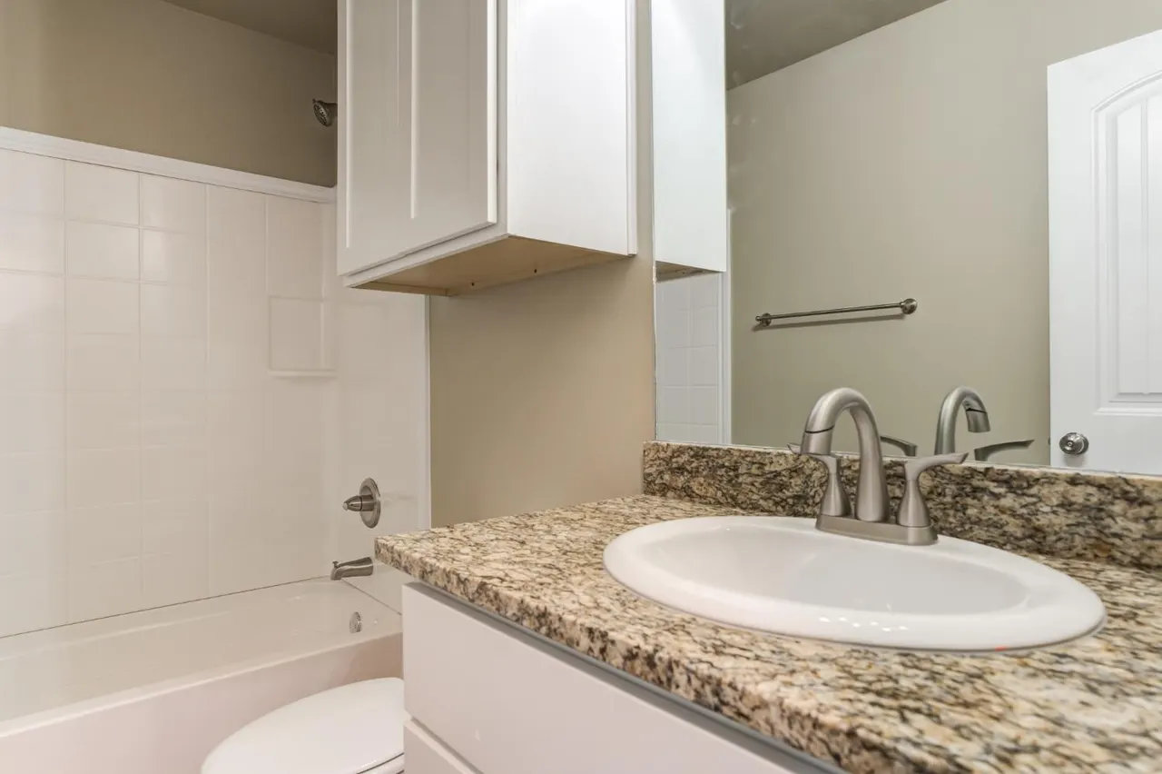 Photo 18 — 930 E Municipal Drive, Lubbock, TX 79403