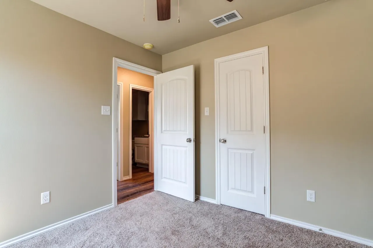 Photo 22 — 930 E Municipal Drive, Lubbock, TX 79403