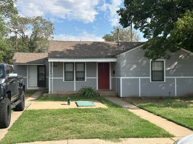 Front exterior — 2504 30th Street, Lubbock, TX 79410