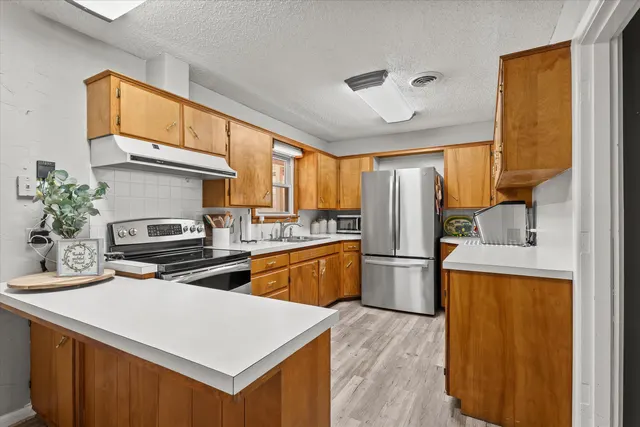 Photo 5 — 804 2nd Street, Plains, TX 79355