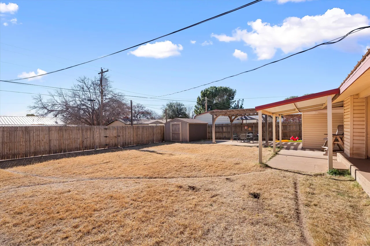 Photo 18 — 804 2nd Street, Plains, TX 79355
