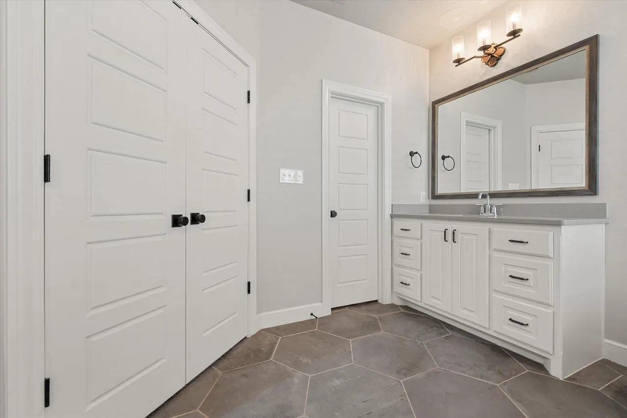 Photo 26 — 717 N 7th Street, Wolfforth, TX 79382