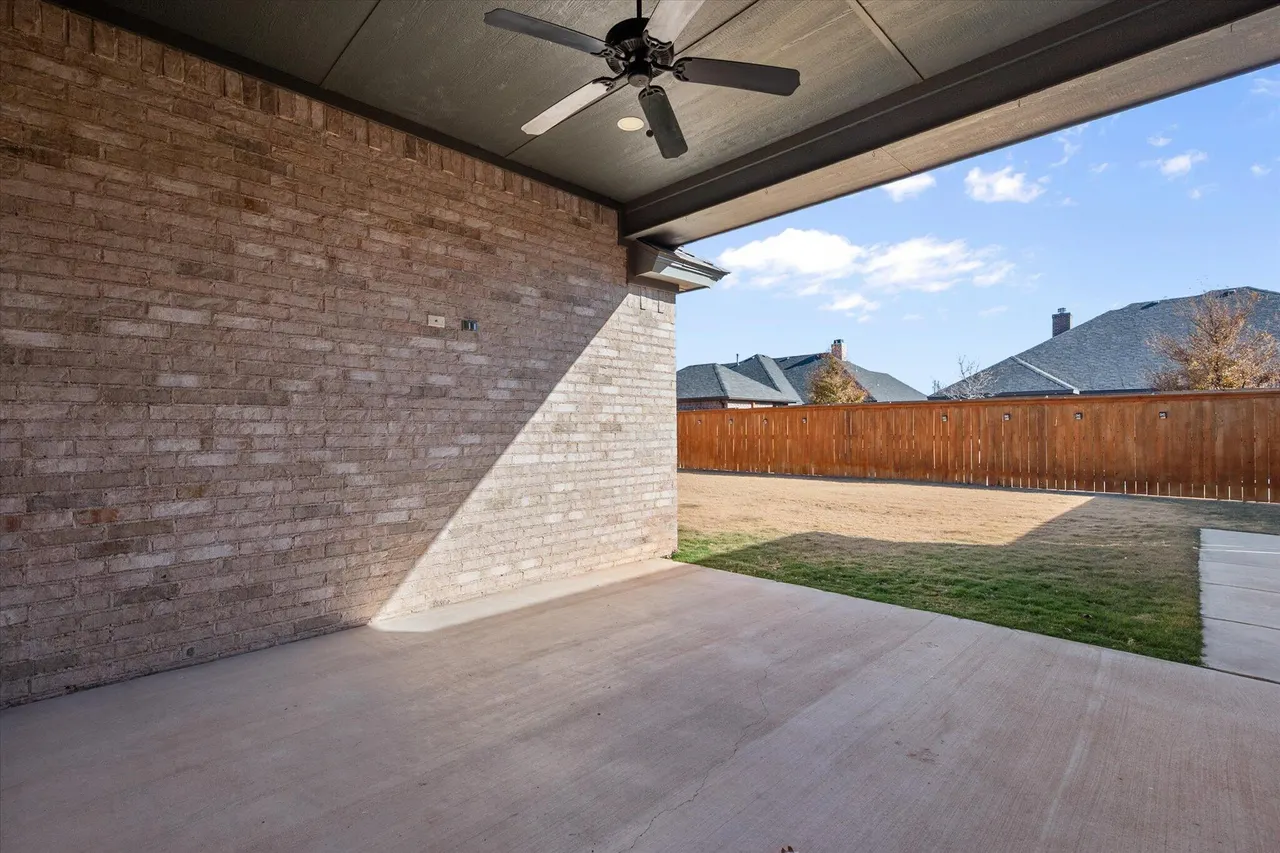 Photo 32 — 717 N 7th Street, Wolfforth, TX 79382