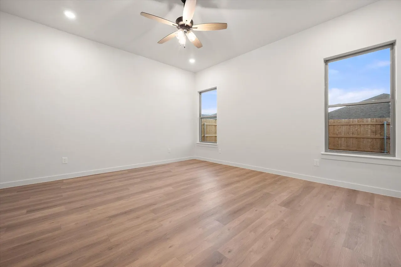 Photo 11 — 2401 Aberdeen Avenue, Wolfforth, TX 79382