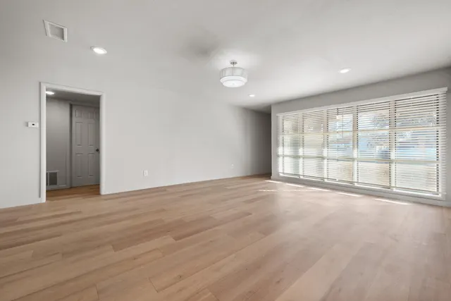 Photo 4 — 2504 53rd Street, Lubbock, TX 79413