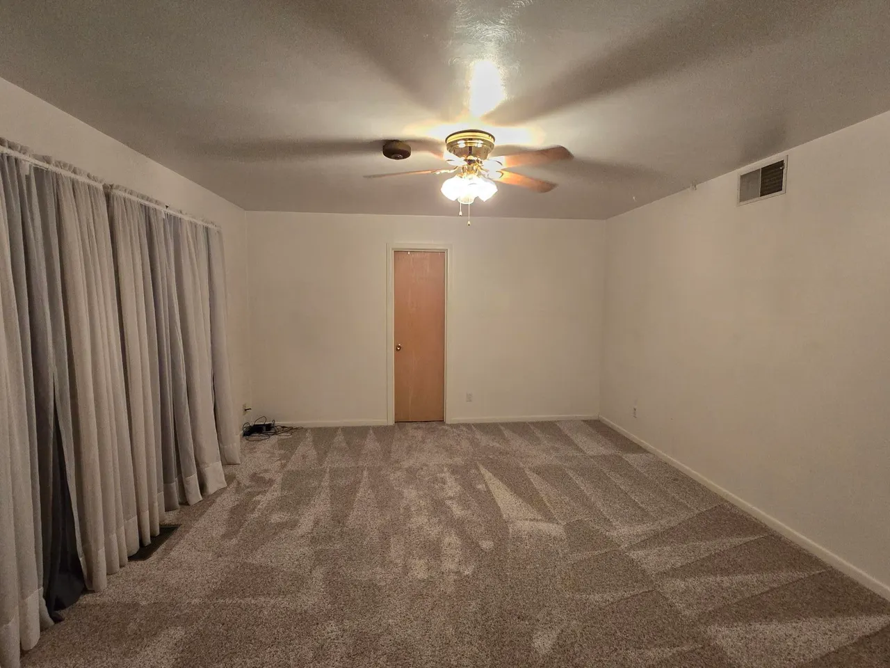 Photo 11 — 2229 S 6th Street, Lamesa, TX 79331