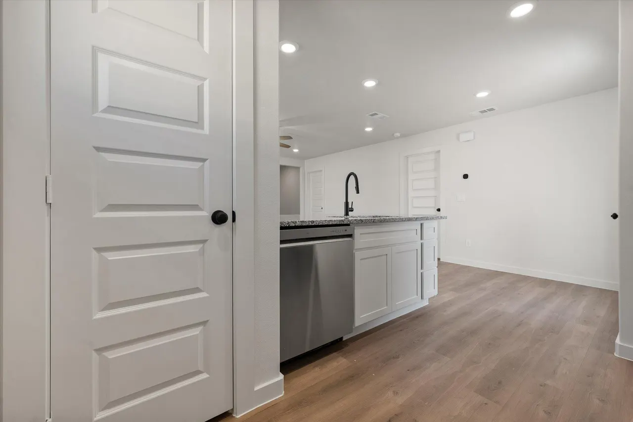Photo 10 — 6308 Volney Avenue, Lubbock, TX 79407