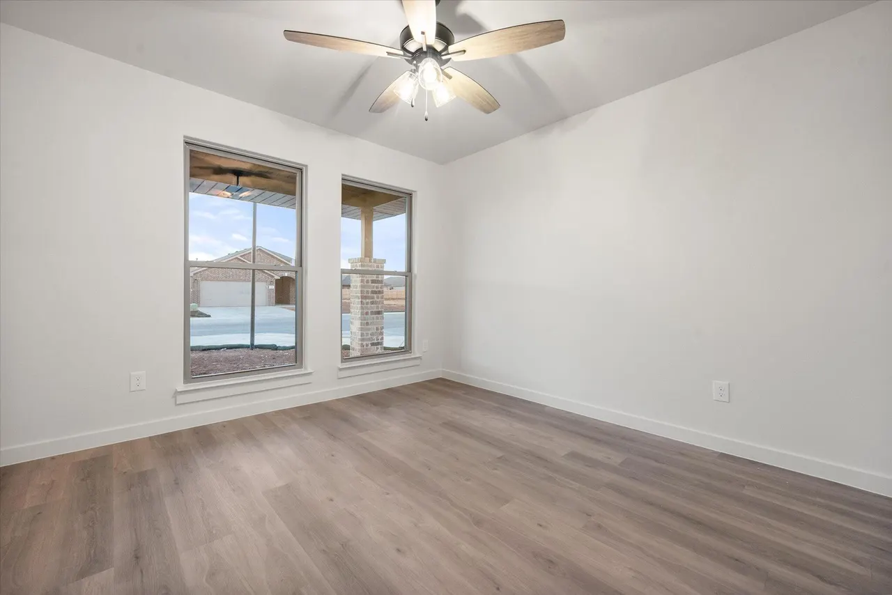 Photo 16 — 2402 Aberdeen Avenue, Wolfforth, TX 79382