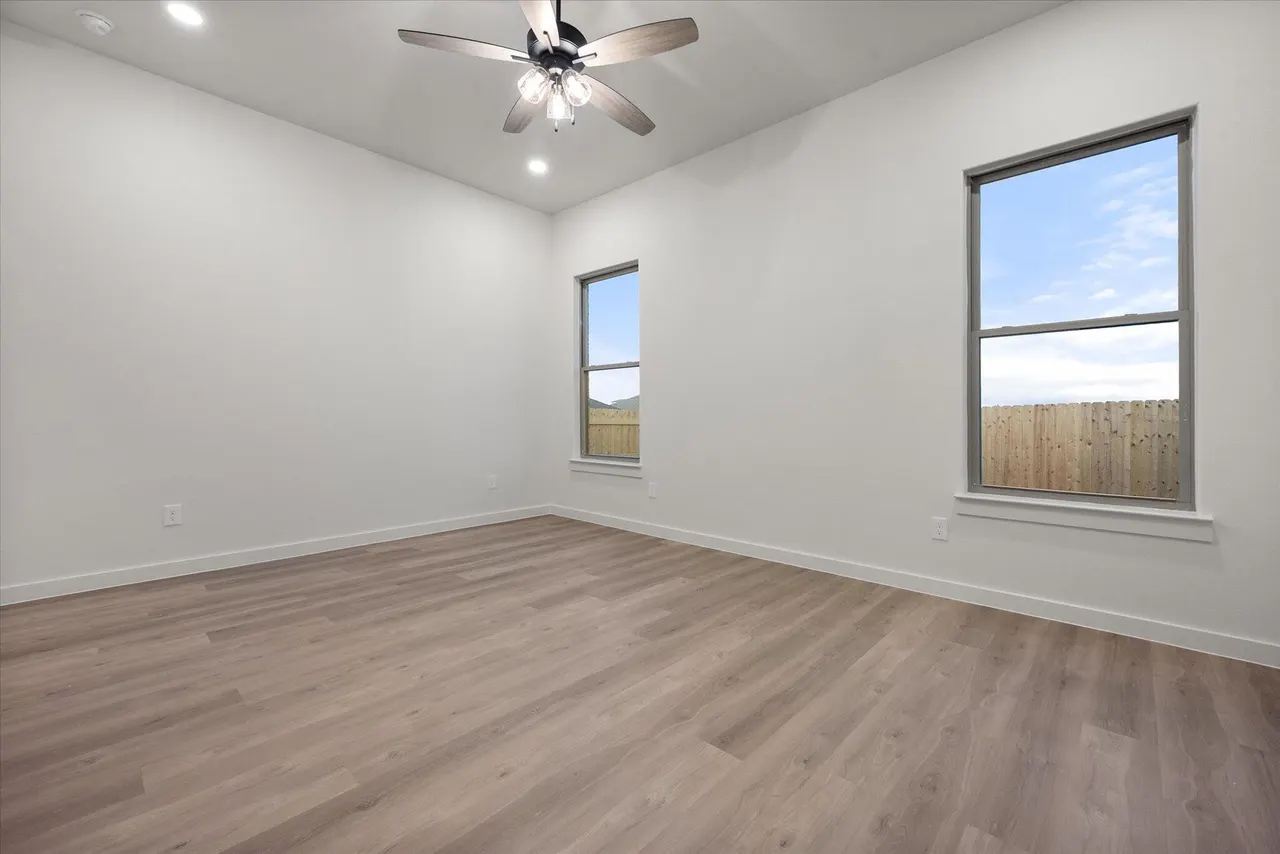 Photo 10 — 2402 Aberdeen Avenue, Wolfforth, TX 79382