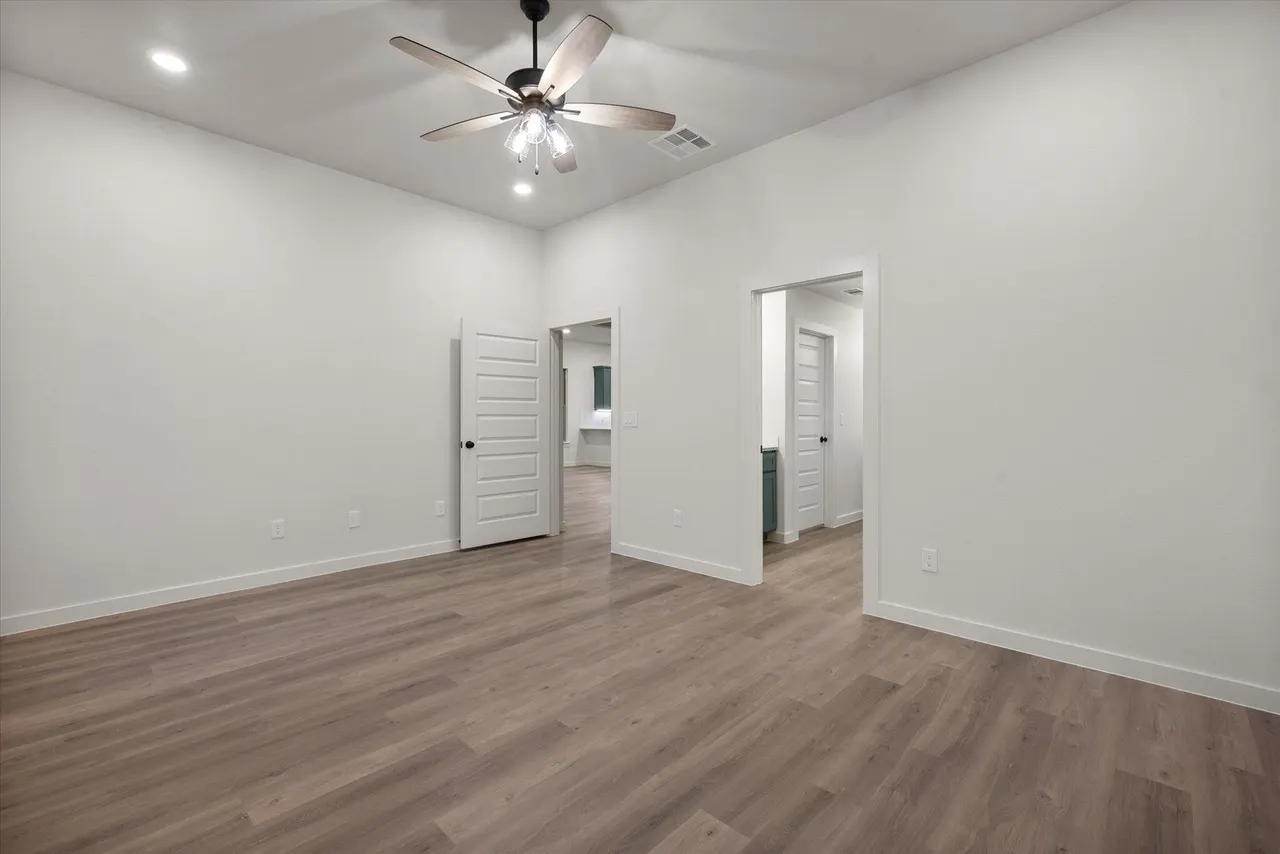 Photo 11 — 2402 Aberdeen Avenue, Wolfforth, TX 79382