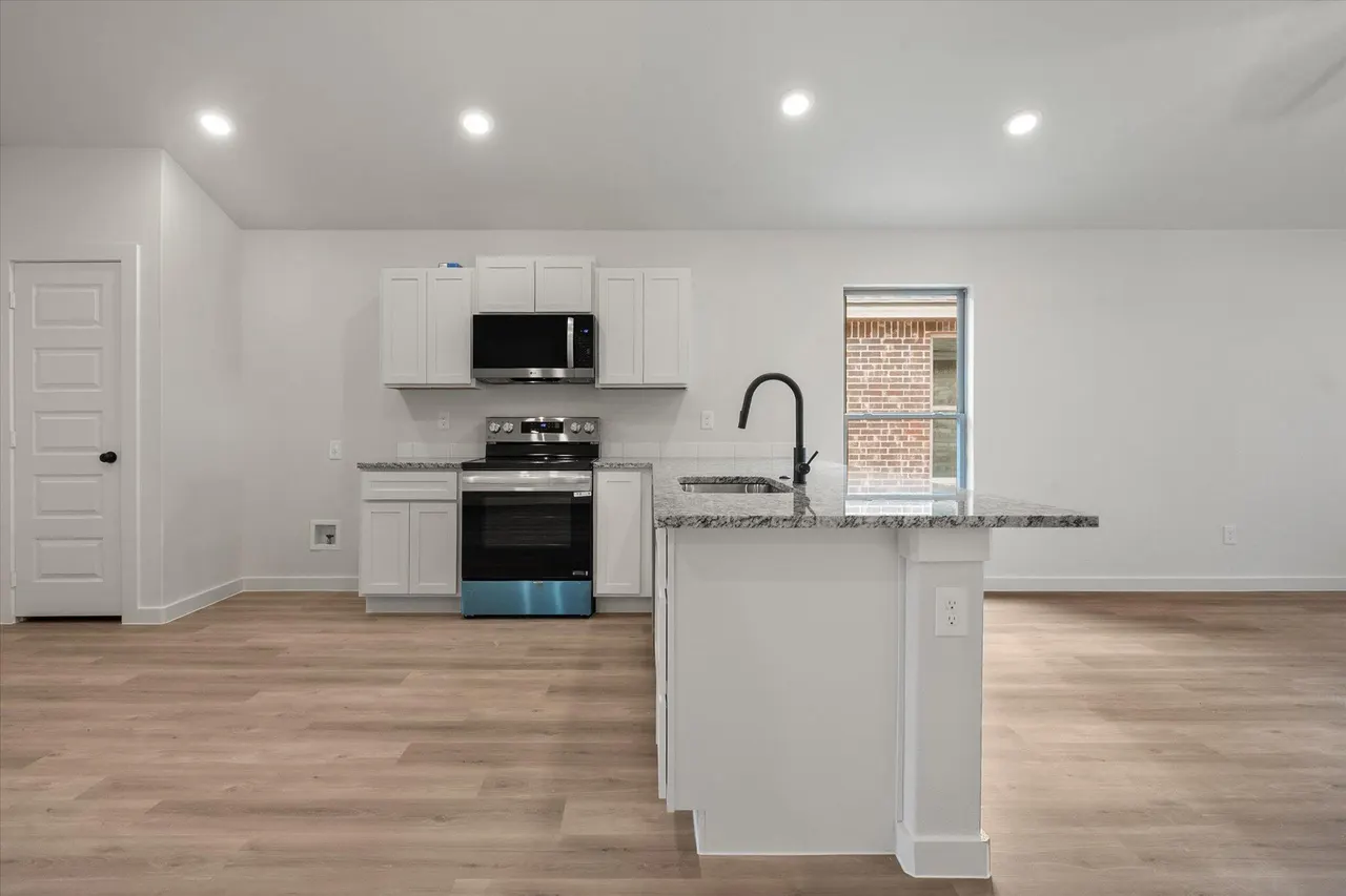 Photo 9 — 2406 Aberdeen Avenue, Wolfforth, TX 79382