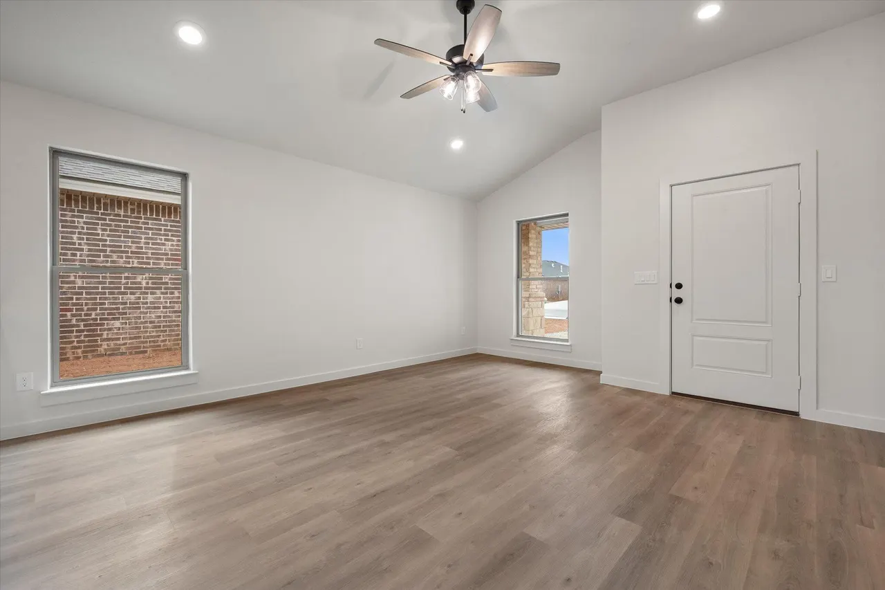 Photo 6 — 2406 Aberdeen Avenue, Wolfforth, TX 79382