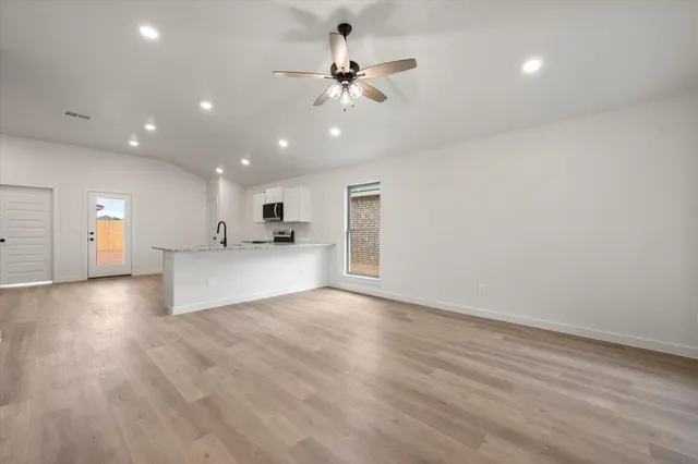Photo 3 — 2406 Aberdeen Avenue, Wolfforth, TX 79382
