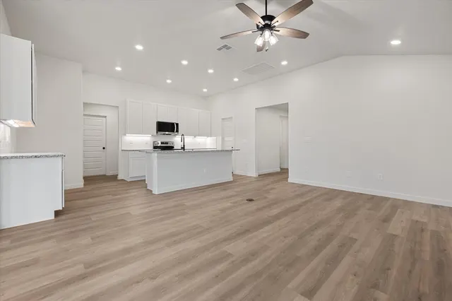 Photo 6 — 2408 Aberdeen Avenue, Wolfforth, TX 79382