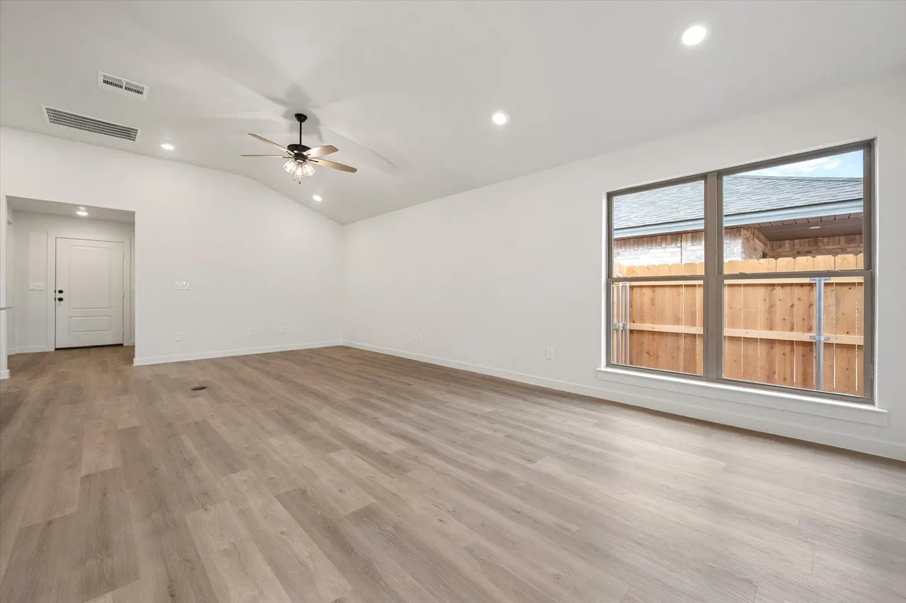 Photo 5 — 2408 Aberdeen Avenue, Wolfforth, TX 79382