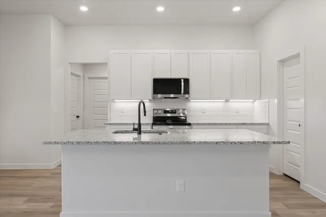 Photo 8 — 2408 Aberdeen Avenue, Wolfforth, TX 79382
