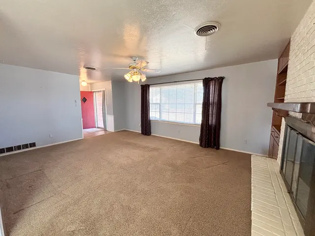 Photo 5 — 1601 Avenue F, Abernathy, TX 79311