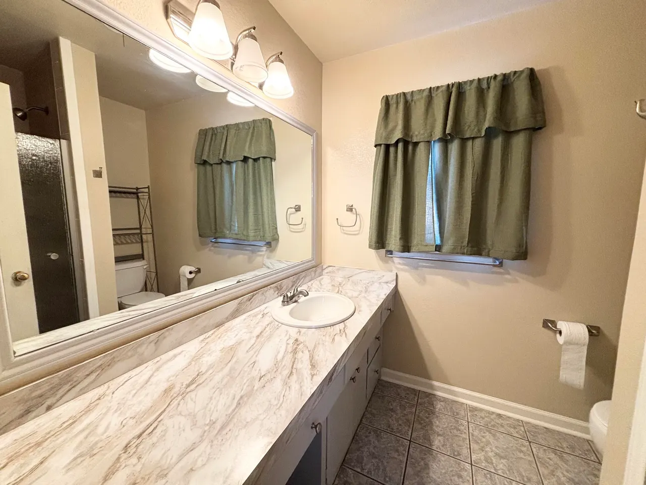 Photo 11 — 1601 Avenue F, Abernathy, TX 79311
