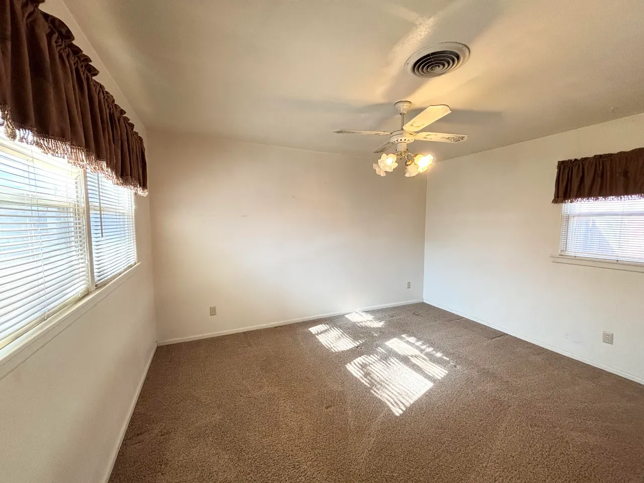 Photo 14 — 1601 Avenue F, Abernathy, TX 79311