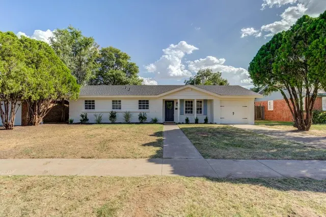 Photo 2 — 5111 47th Street, Lubbock, TX 79414