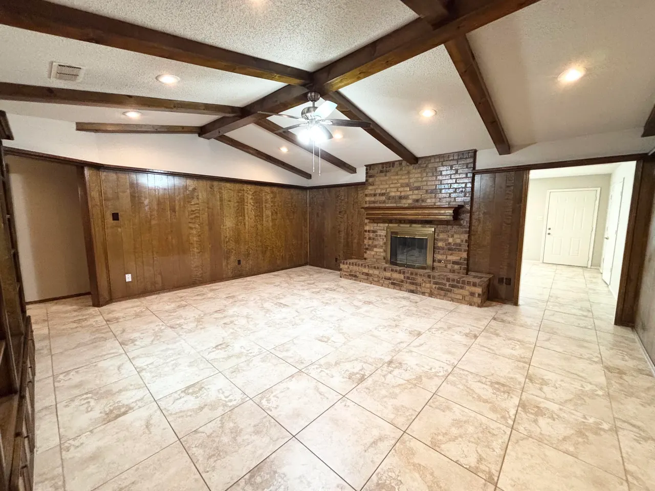 Photo 4 — 4913 62nd Street, Lubbock, TX 79414