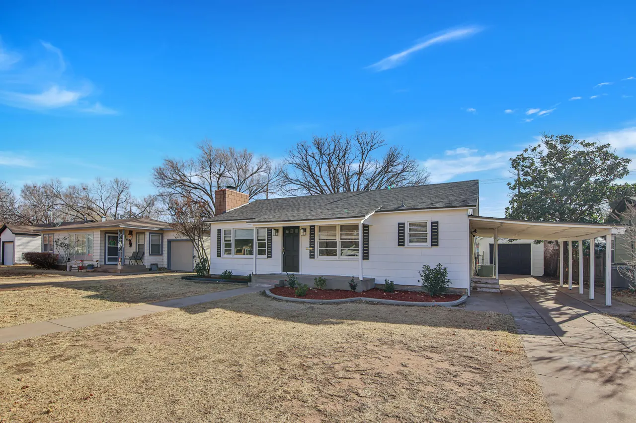 Photo 2 — 4013 32nd Street, Lubbock, TX 79410