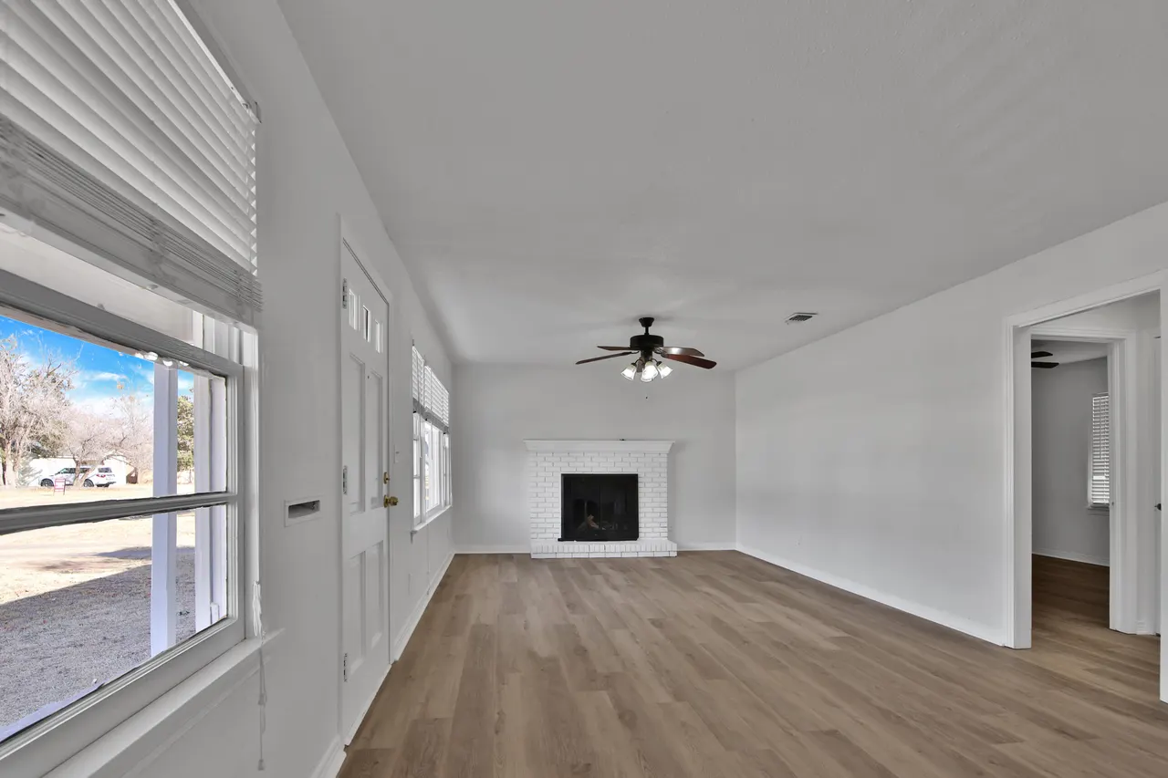 Photo 5 — 4013 32nd Street, Lubbock, TX 79410