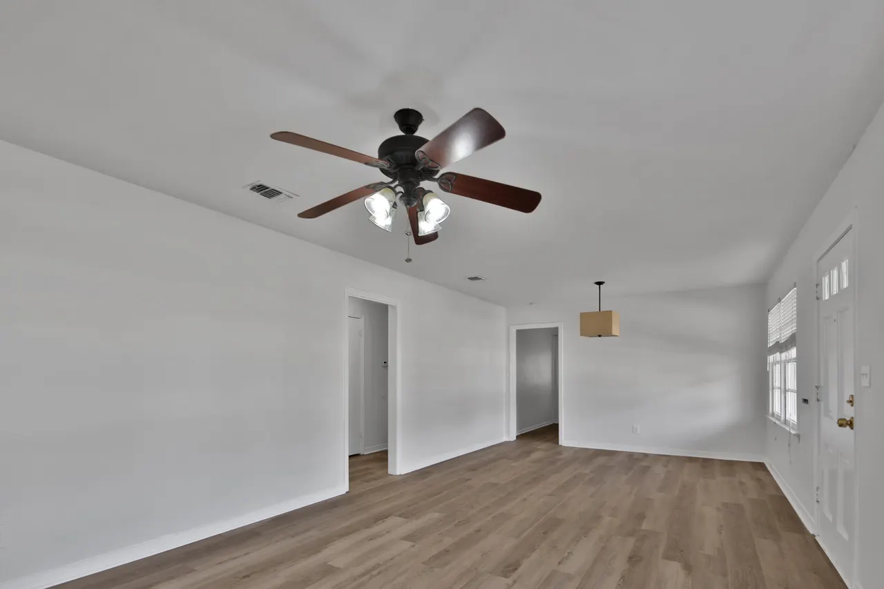 Photo 7 — 4013 32nd Street, Lubbock, TX 79410