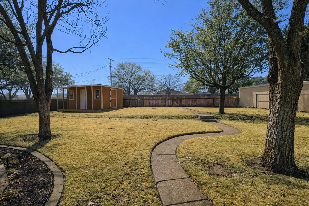 Photo 21 — 305 N 21st Street, Lamesa, TX 79331