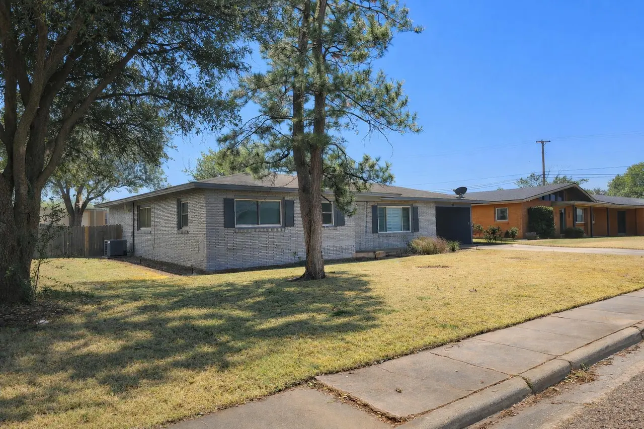 Photo 23 — 305 N 21st Street, Lamesa, TX 79331
