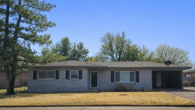 Front exterior — 305 N 21st Street, Lamesa, TX 79331
