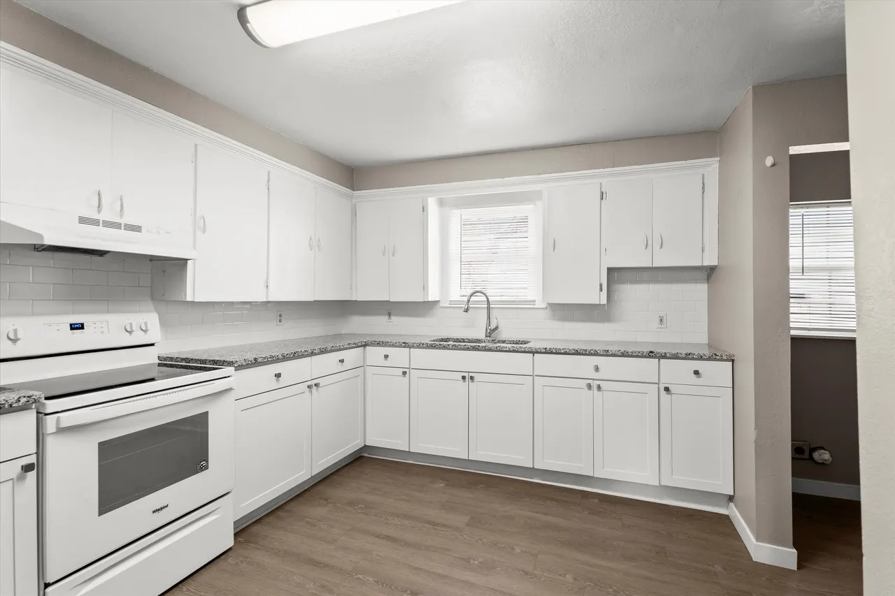 Photo 6 — 301 Austin Street, Levelland, TX 79336
