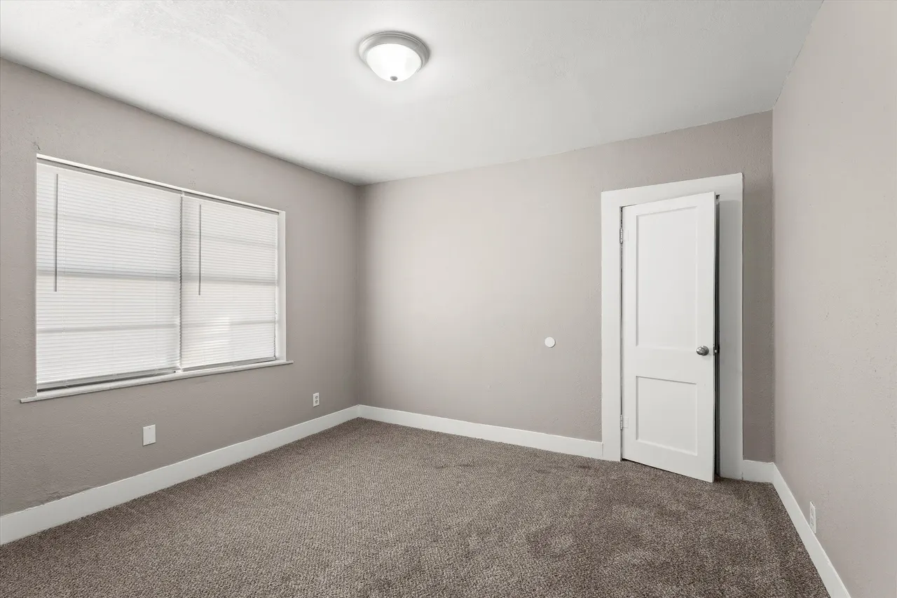 Photo 14 — 301 Austin Street, Levelland, TX 79336