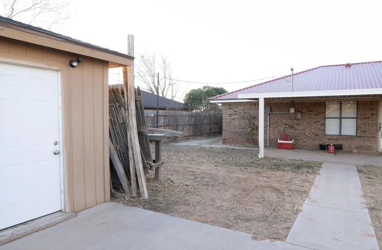 Photo 33 — 609 E Fir Street, Denver City, TX 79323