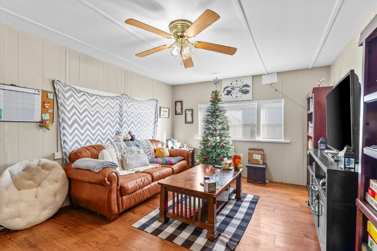 Photo 3 — 204 Austin Street, Levelland, TX 79336