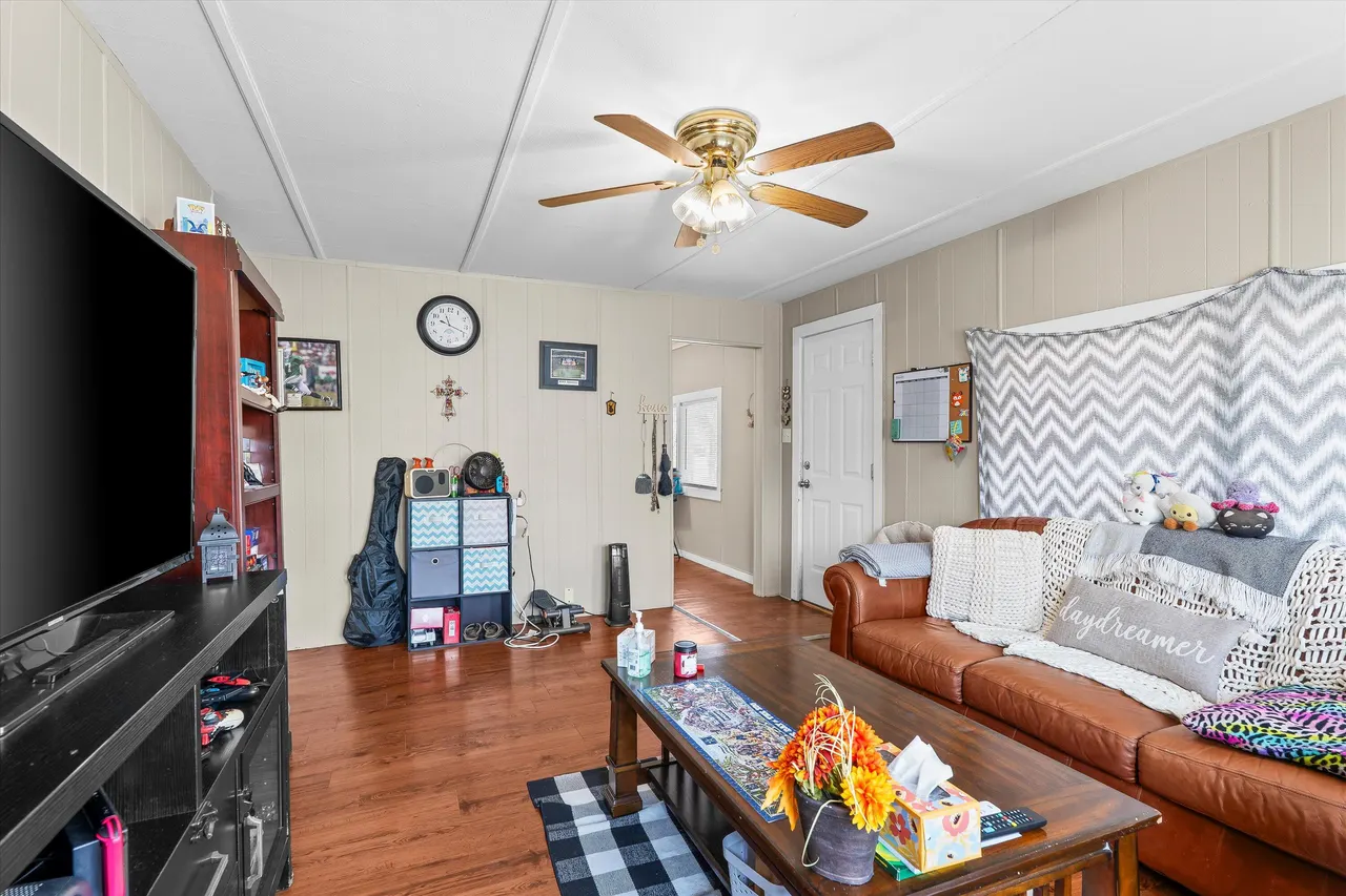 Photo 4 — 204 Austin Street, Levelland, TX 79336