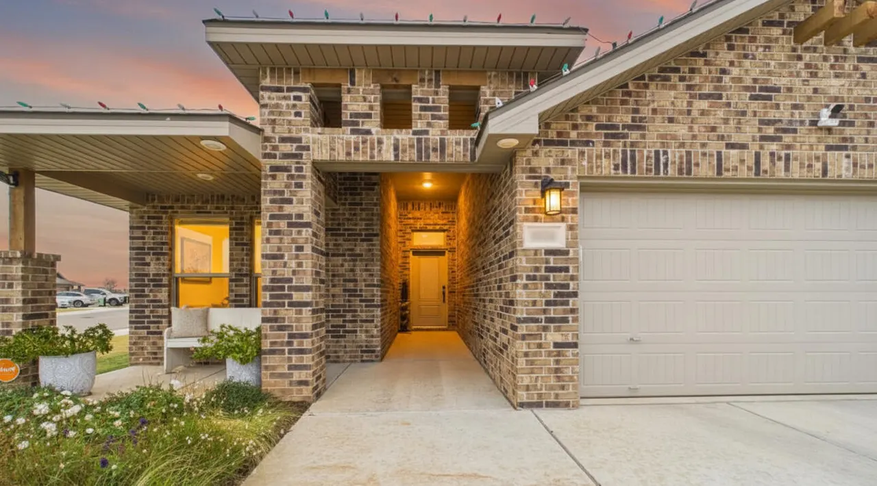 Photo 3 — 3202 Farmhouse Avenue, Wolfforth, TX 79382