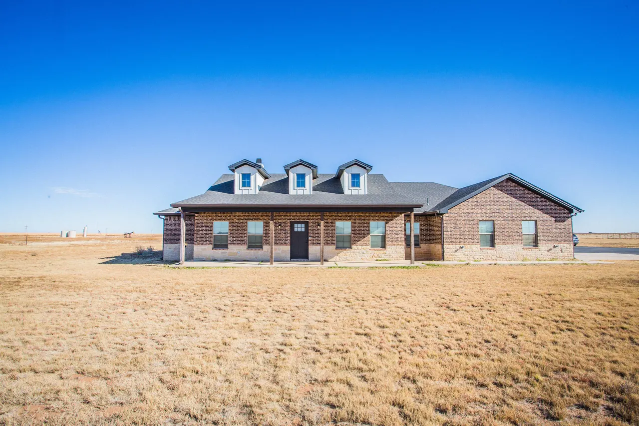 Photo 4 — 6710 N County Road 1100, Shallowater, TX 79363