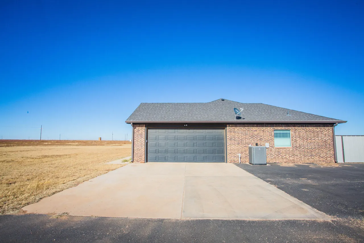 Photo 17 — 6710 N County Road 1100, Shallowater, TX 79363
