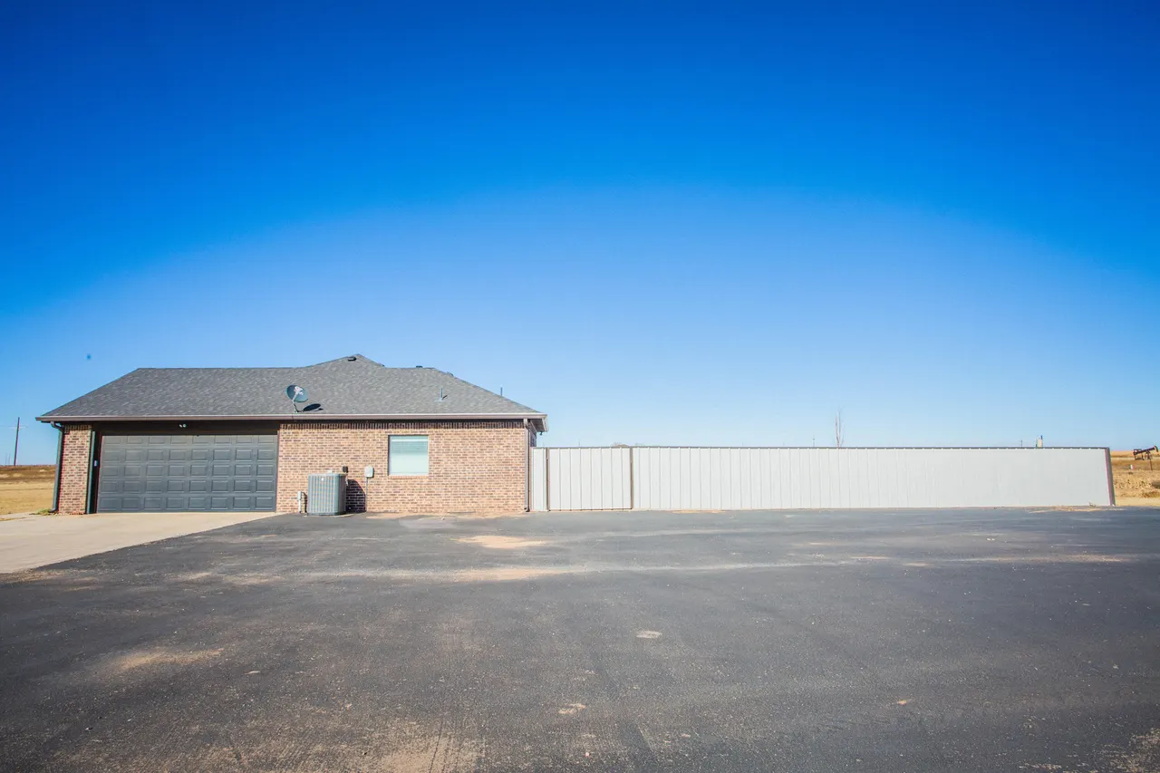 Photo 18 — 6710 N County Road 1100, Shallowater, TX 79363
