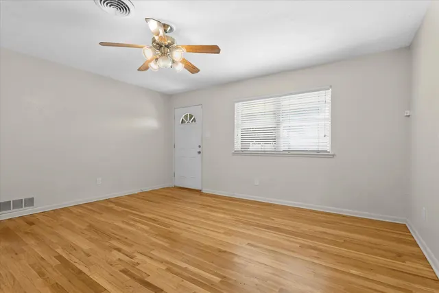 Photo 8 — 4416 33rd Street, Lubbock, TX 79410