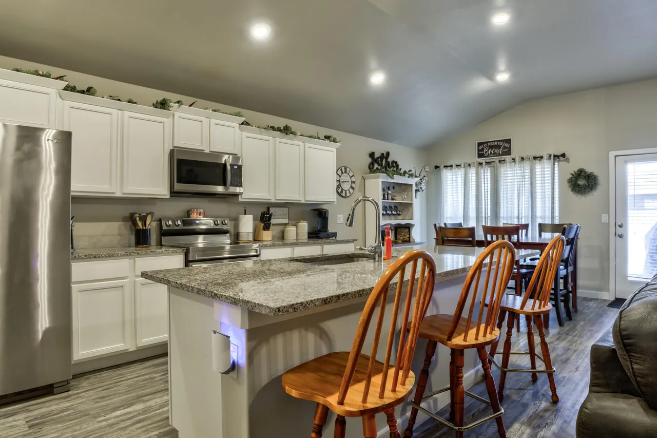 Photo 12 — 3302 Venita Avenue, Lubbock, TX 79407