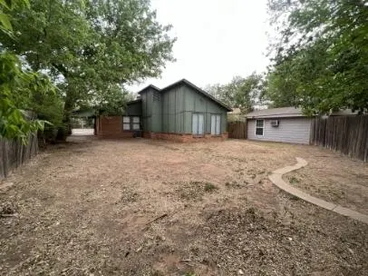 Photo 21 — 2318 18th Street, Lubbock, TX 79401