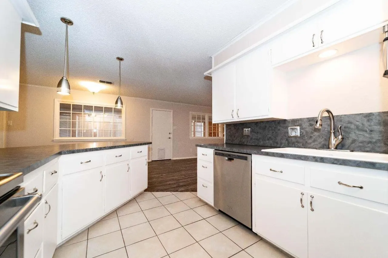 Photo 19 — 3404 53rd Street, Lubbock, TX 79413